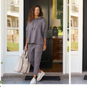 Beautiful Frank and Eileen Fleece Travel Set